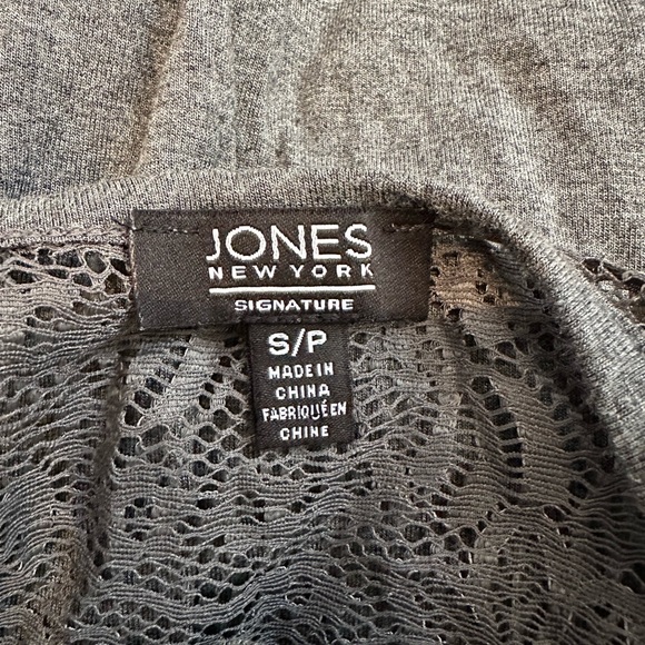 Jones New York -Grey and lace nightgown -Size S - Picture 3 of 3